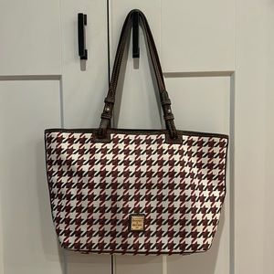 Dooney & Bourke purse